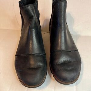 Sorel Harlow Chelsea Ankle Boots size 7.5